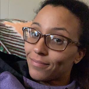 Meet your Posher, Amber